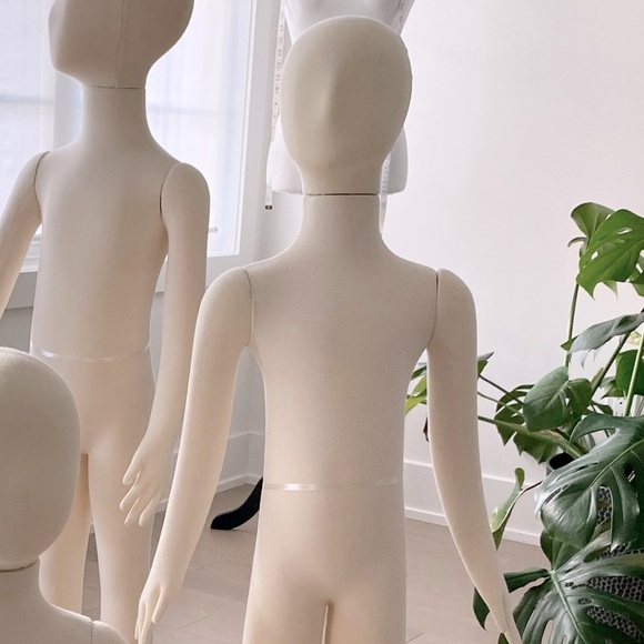 8YR Child Mannequin | ADJUSTABLE - Picture 1 of 11